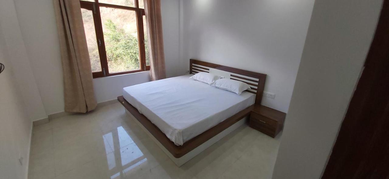 Solitude Inn Bnb Shimla Bagian luar foto